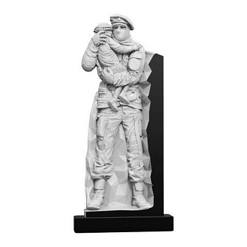 Гранитный памятник "Воин-005"